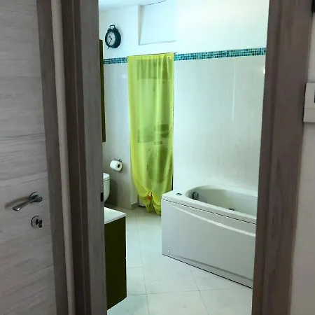 Ferienwohnung Fur 4 Personen Ca 77 M In Genua, Italienische Riviera Italienische Westkuste Apartamento