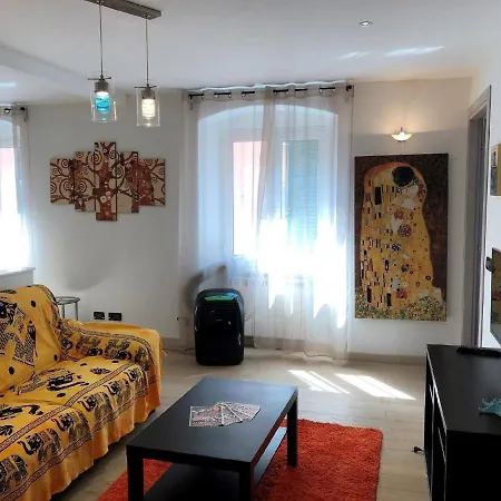 Apartment Ferienwohnung Fur 4 Personen Ca 77 M In Genua, Italienische Riviera Italienische Westkuste Genua